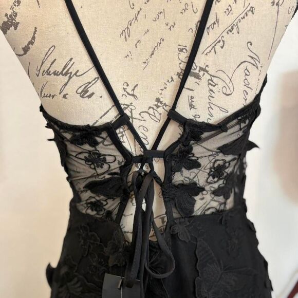 NWT Black Butterfly Lace Mesh Maxi Dress Strappy Back Medium - Picture 5 of 7